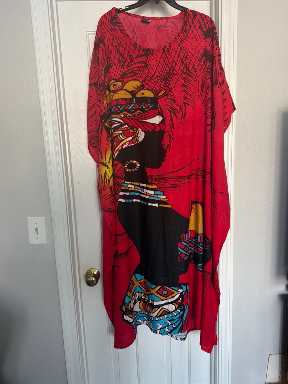 Vibrant Red African Silhouette Kaftan